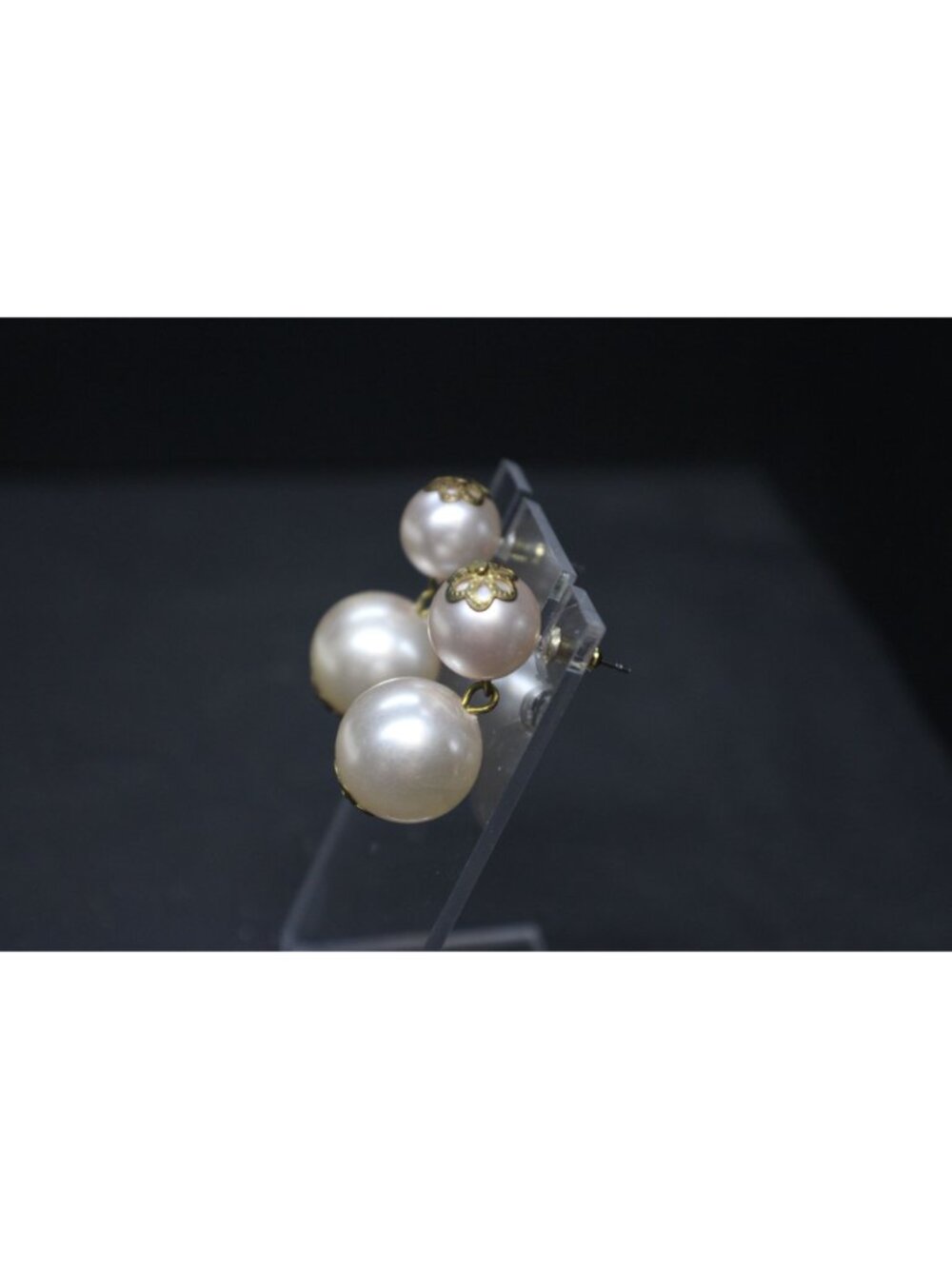 Double Faux Pearl Drop Earrings and Gold Floral Accents Pierce 2 Size Pearls Vtg - Picture 6 of 9